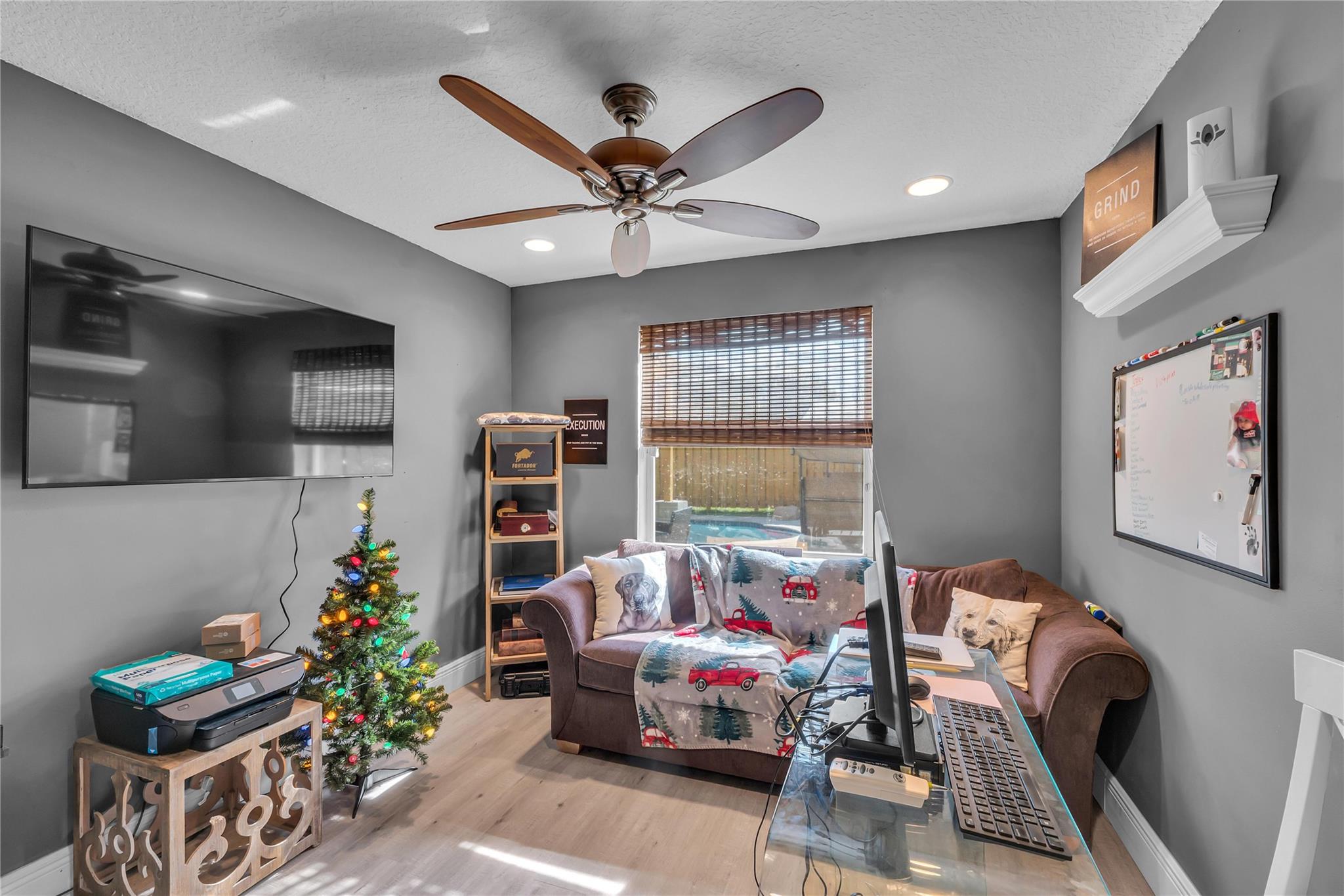 HOLIDAY SPRINGS EAST - Residential