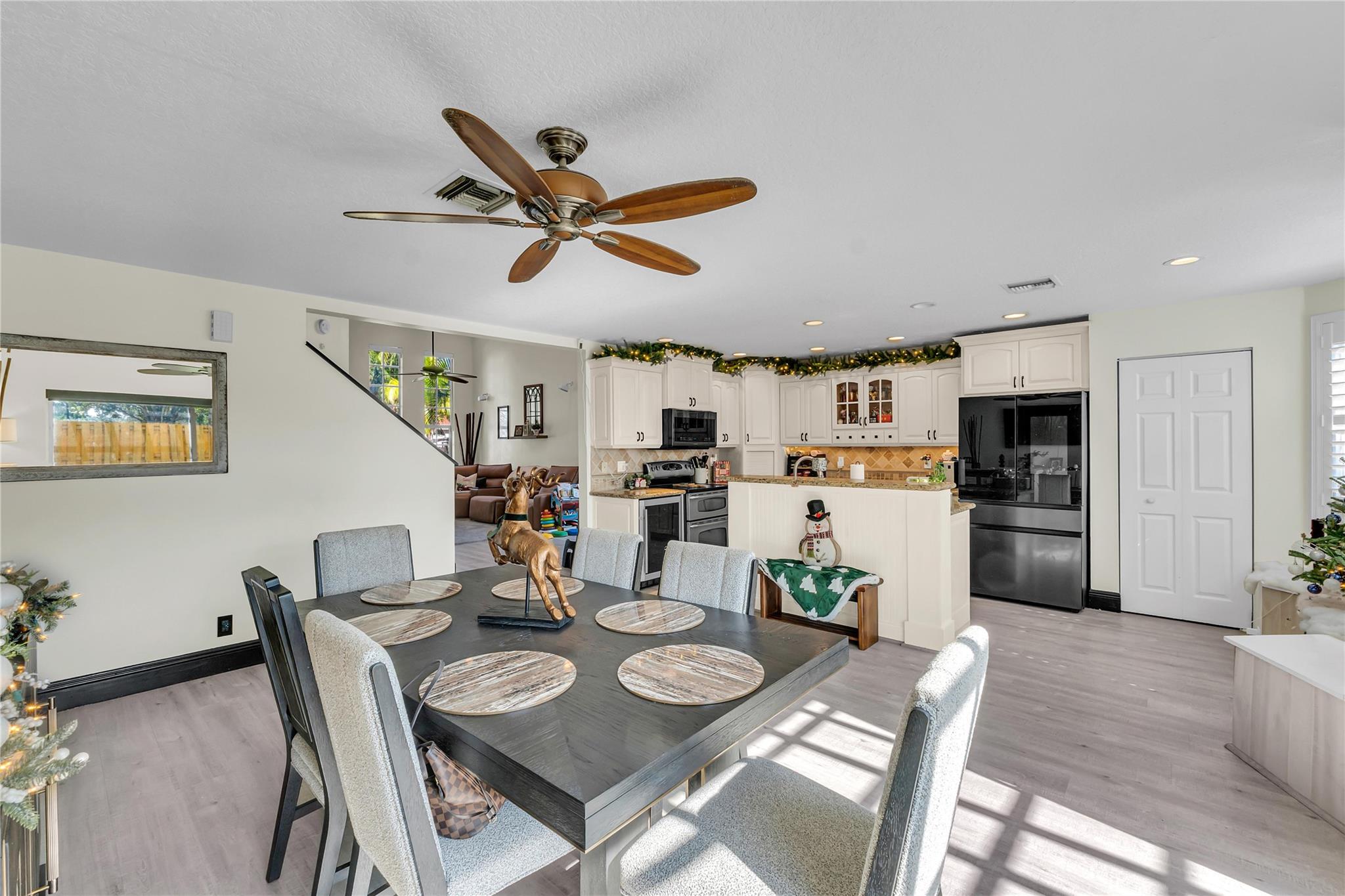 HOLIDAY SPRINGS EAST - Residential