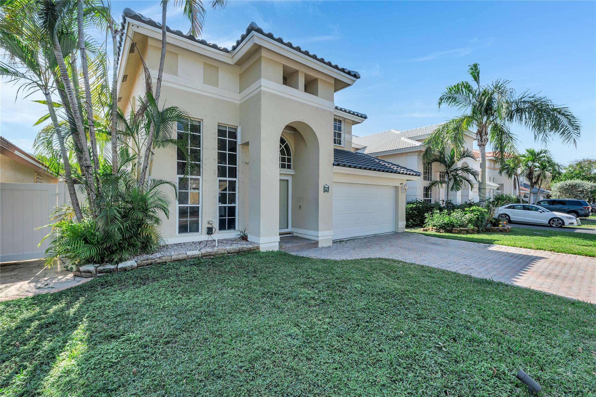 HOLIDAY SPRINGS EAST - Residential