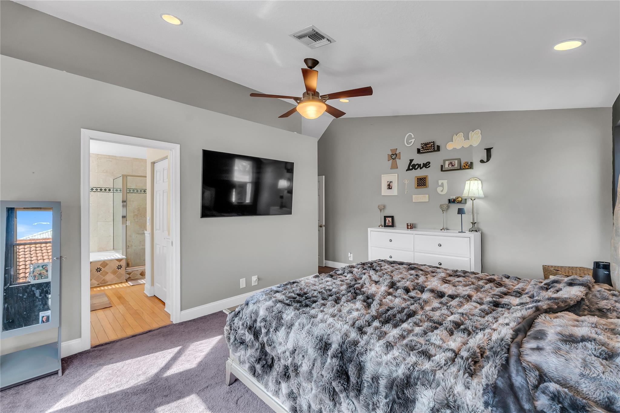 HOLIDAY SPRINGS EAST - Residential