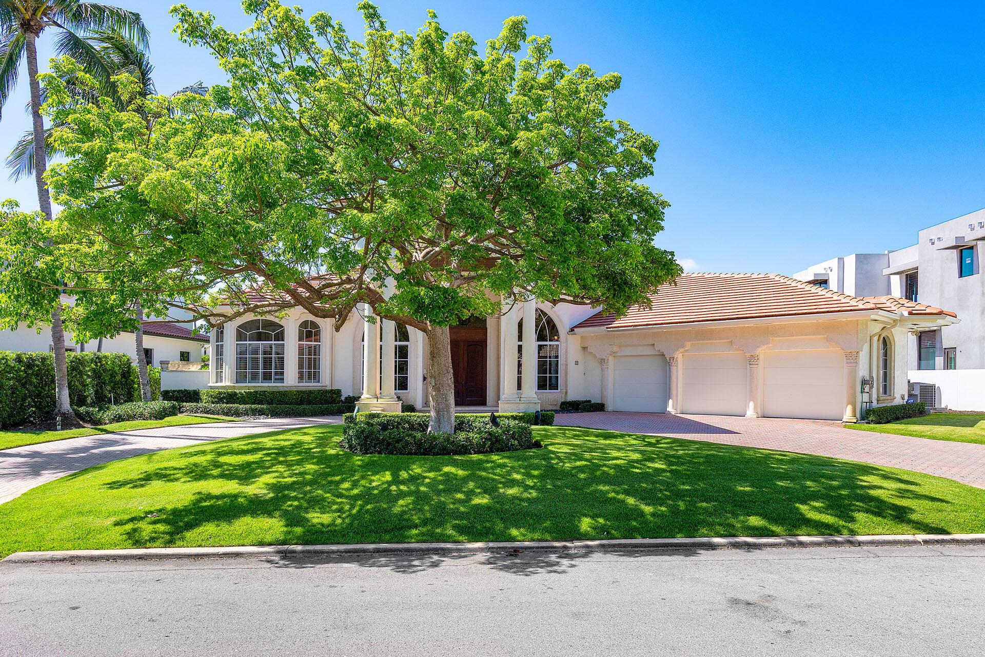 ROYAL PALM YACHT & COUNTR - Residential