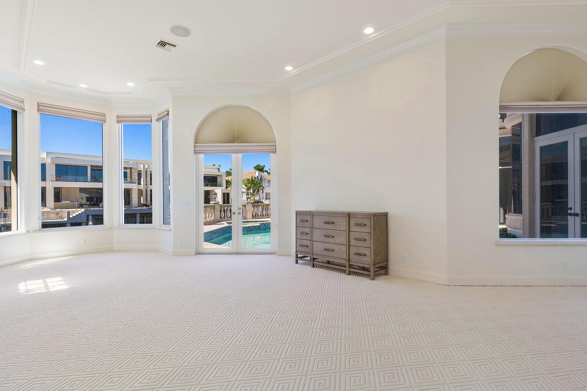 ROYAL PALM YACHT & COUNTR - Residential