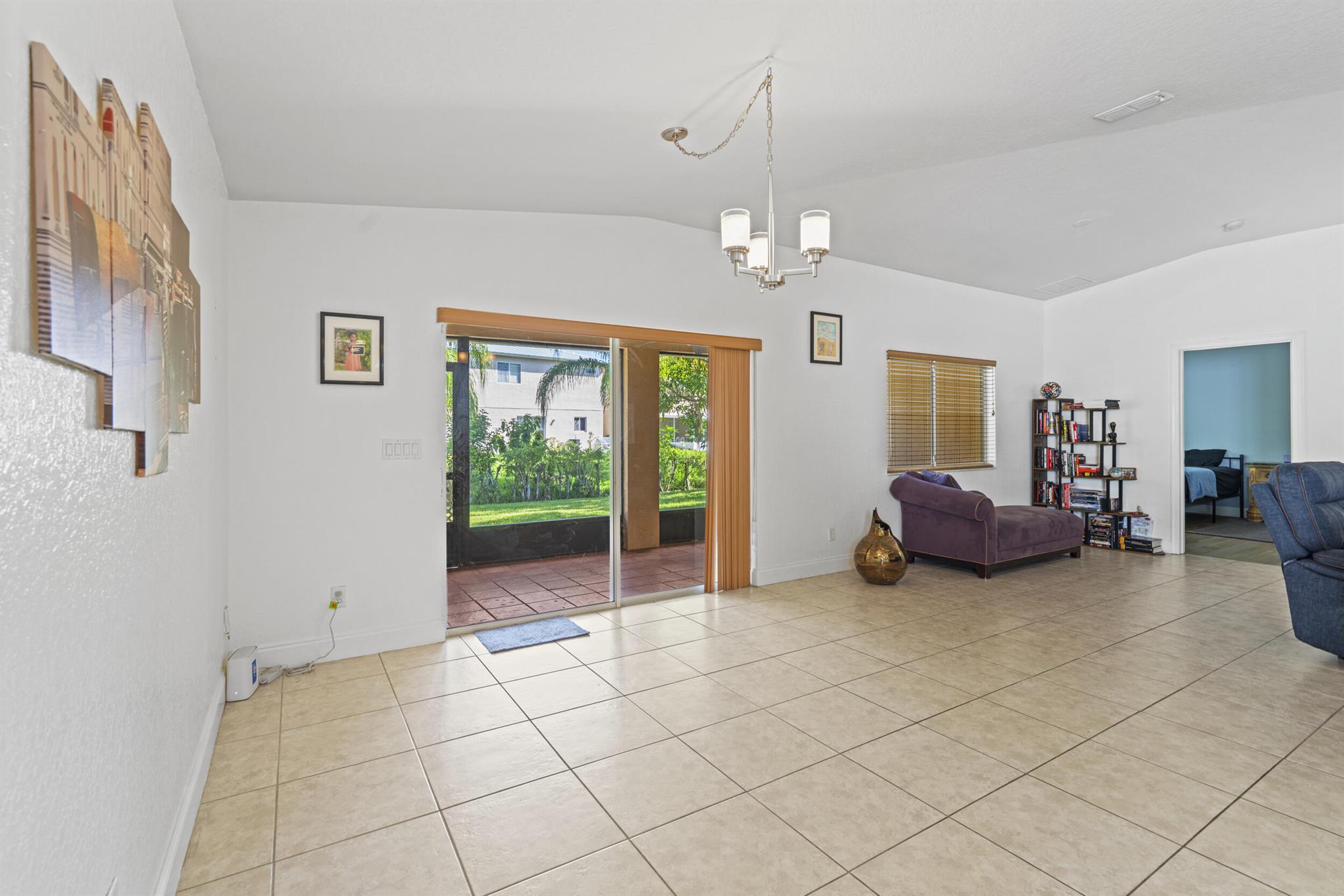 FOURTH  REPLAT OF PORTOFI - Residential