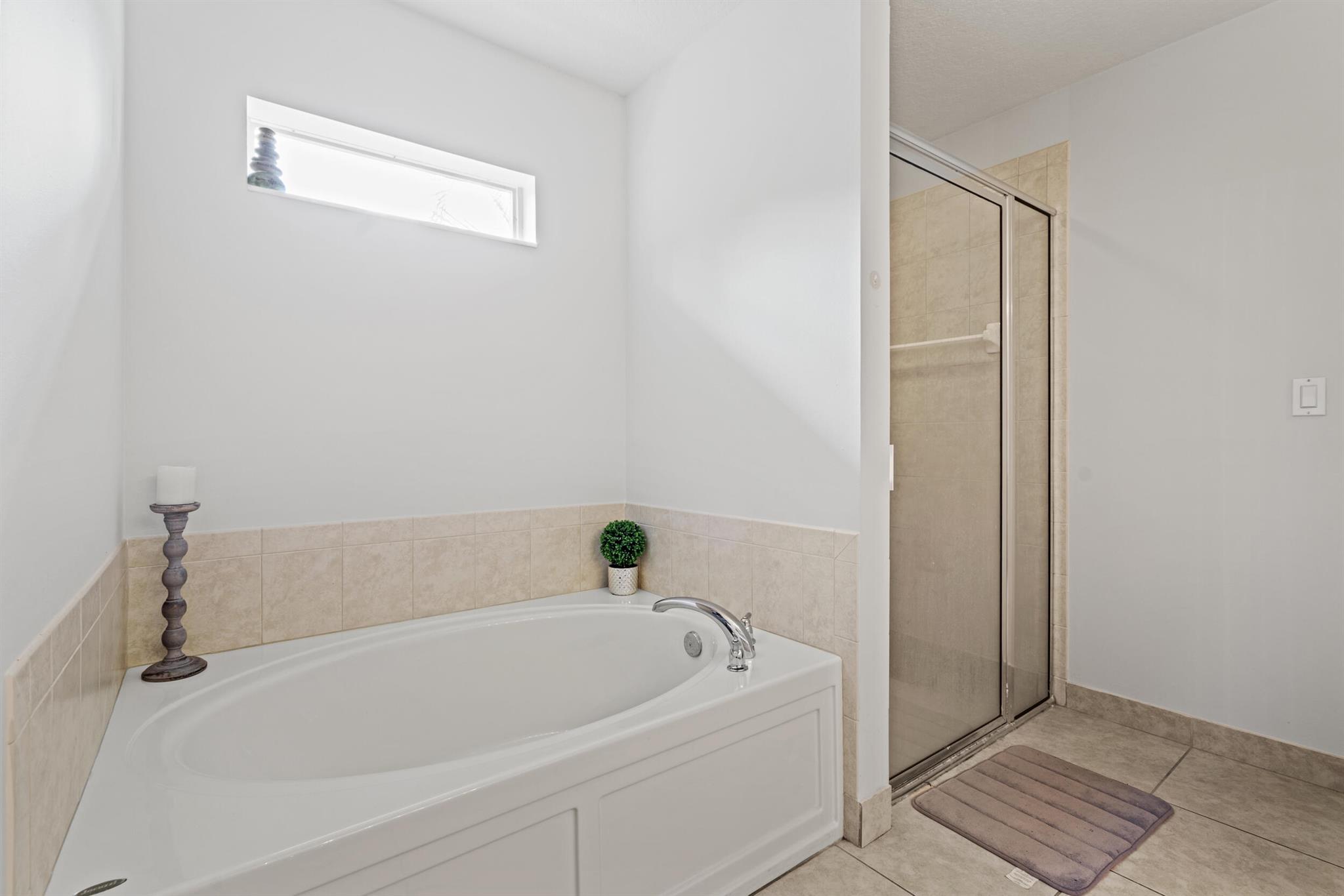 FOURTH  REPLAT OF PORTOFI - Residential