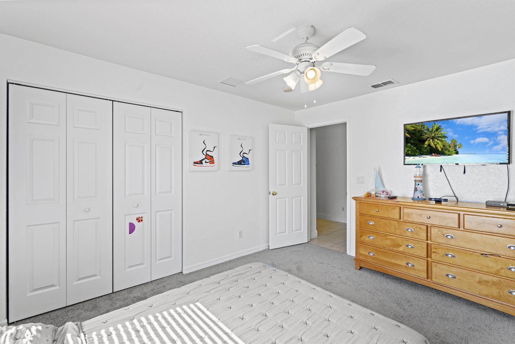 FOURTH  REPLAT OF PORTOFI - Residential