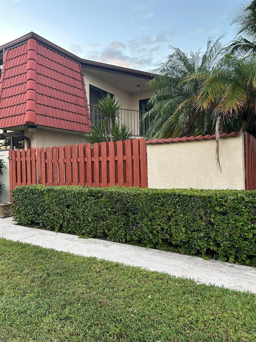 TOWNHOUSE  IS LOCATED ON COURT #2  VERY QUIET LOCATION A 2 BEDROOM 2 .5 BATH LAUNDRY INSIDE , CLOSE TO PUBLIC TRANSPORTATION, WITHIN WALKING DISTANCE TO  ELEMENTARY SCHOOL SUPER MARKETS AND  PBI  AIRPORT 7 MINUTES  AS PER HOA 2 CARS, ASSIGNED PARKING PER UNIT.