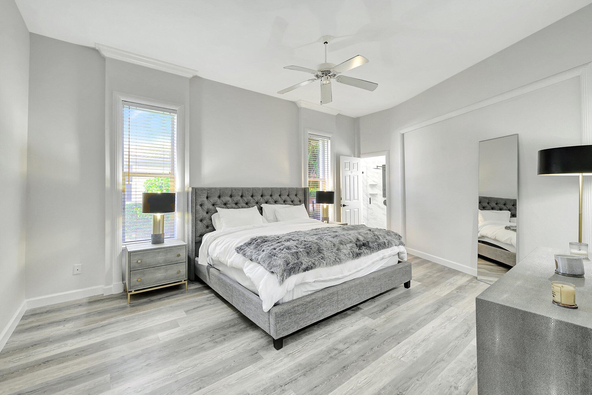 COUNTRY CLUB POINTE - Residential