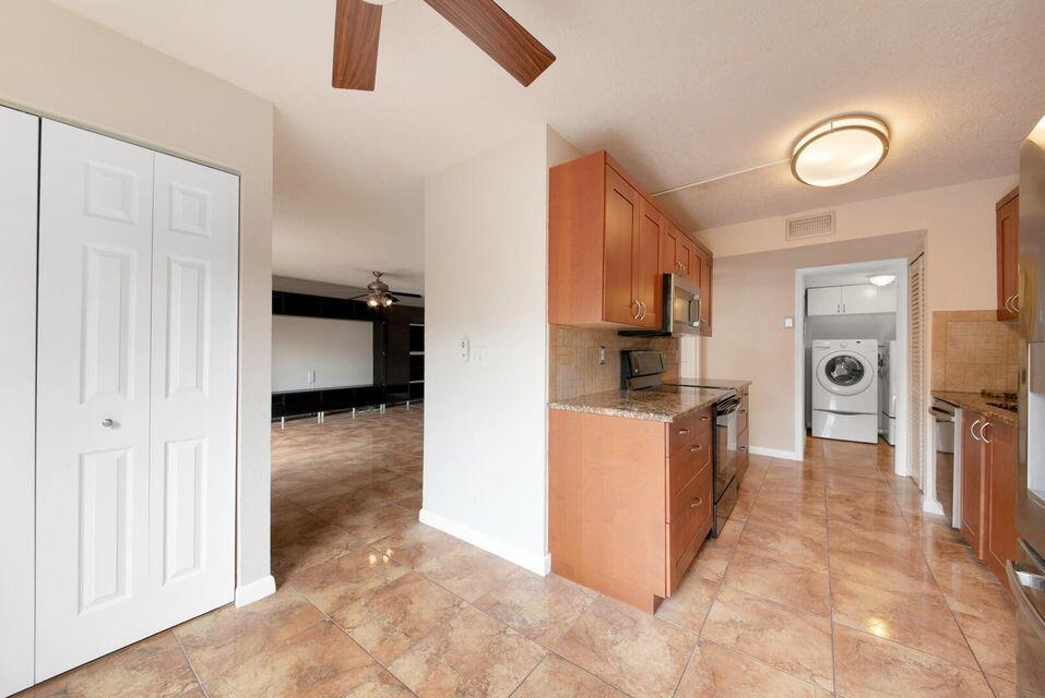 CENTURA PARC - Residential Lease