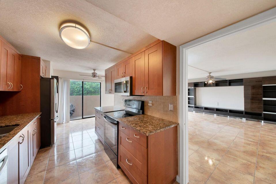 CENTURA PARC - Residential Lease