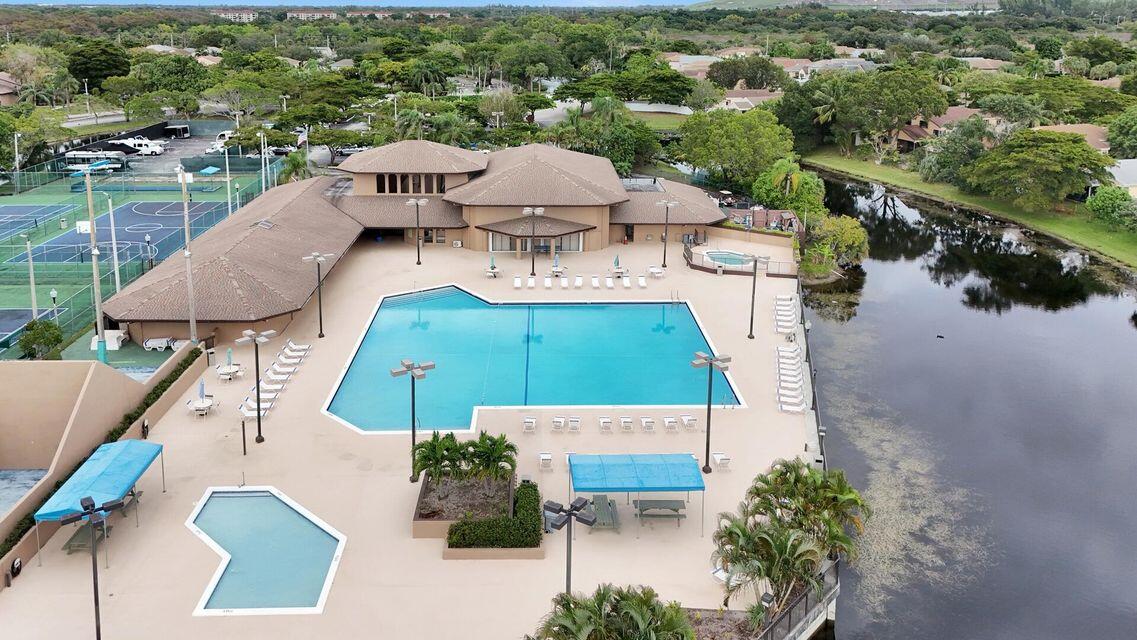 CENTURA PARC - Residential Lease