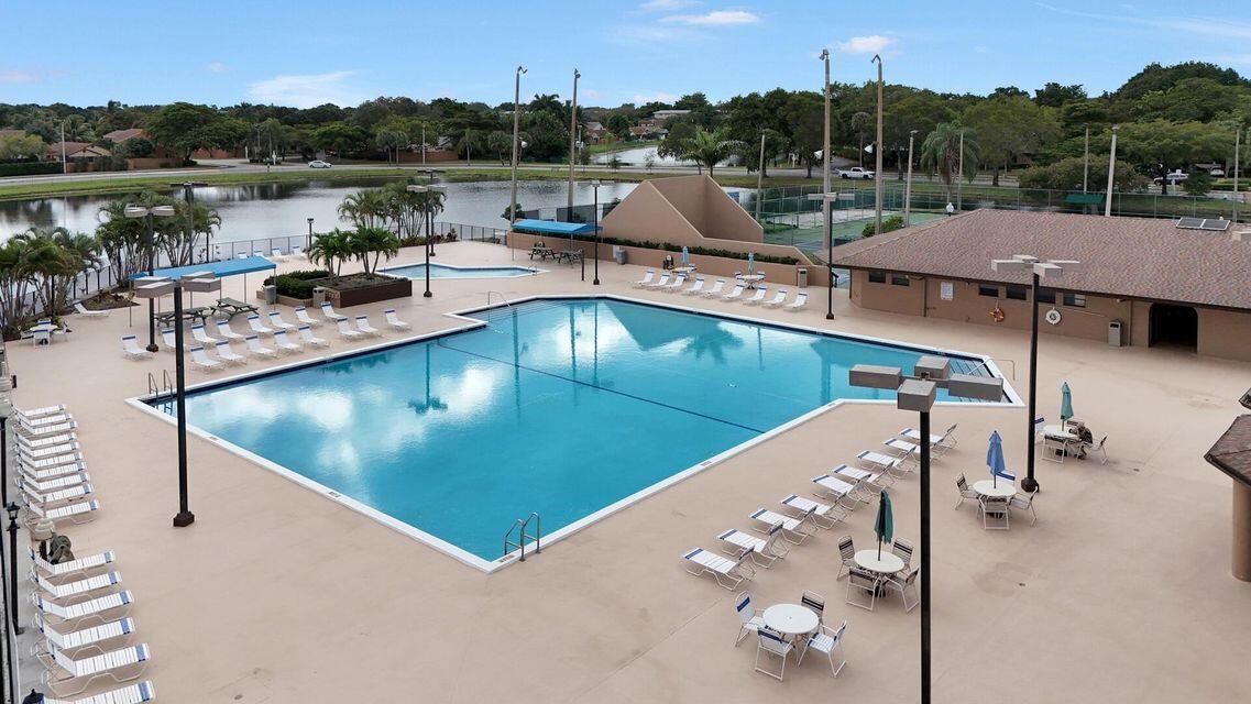 CENTURA PARC - Residential Lease