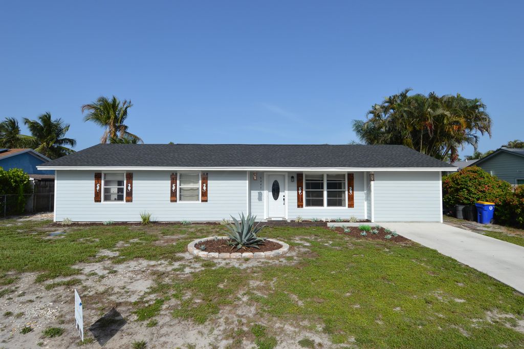 Photo of 5447 SE 51st Drive, Stuart, FL 34997 (MLS # R11103413)