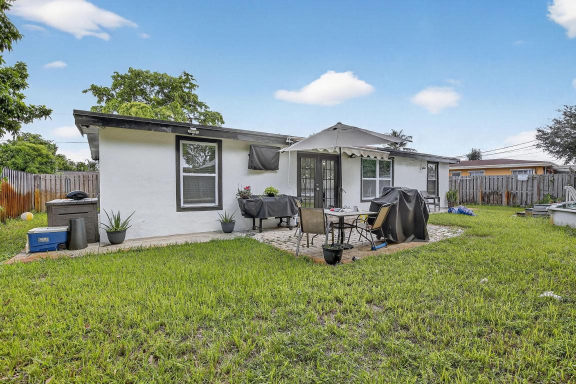 SUNRISE GOLF VILLAGE FIRST ADD - Residential