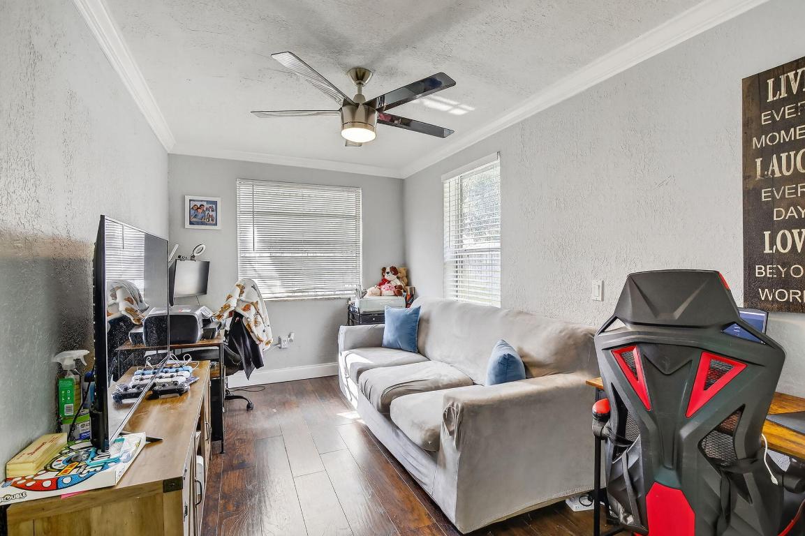 SUNRISE GOLF VILLAGE FIRST ADD - Residential