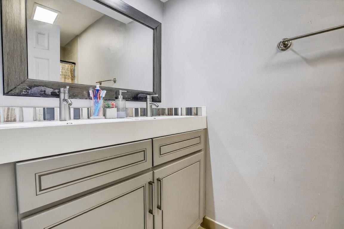 SUNRISE GOLF VILLAGE FIRST ADD - Residential