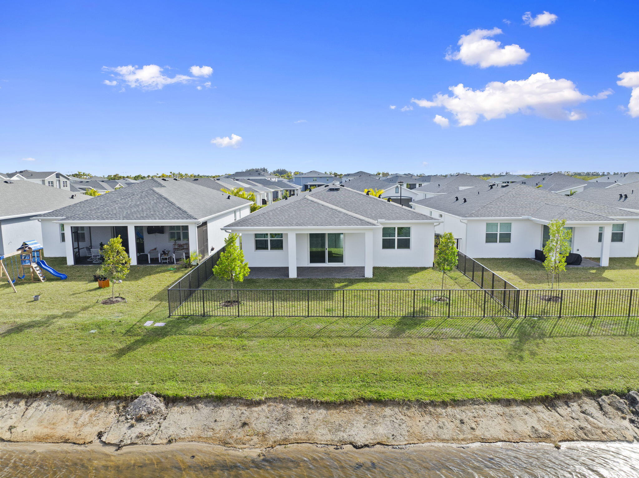 CADENCE PHASE III - Residential