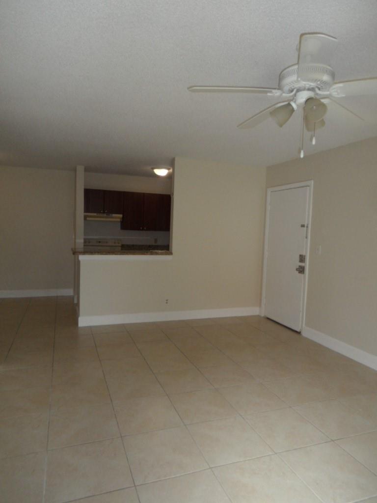 Lakes Of Jacaranda Condo - Residential Lease