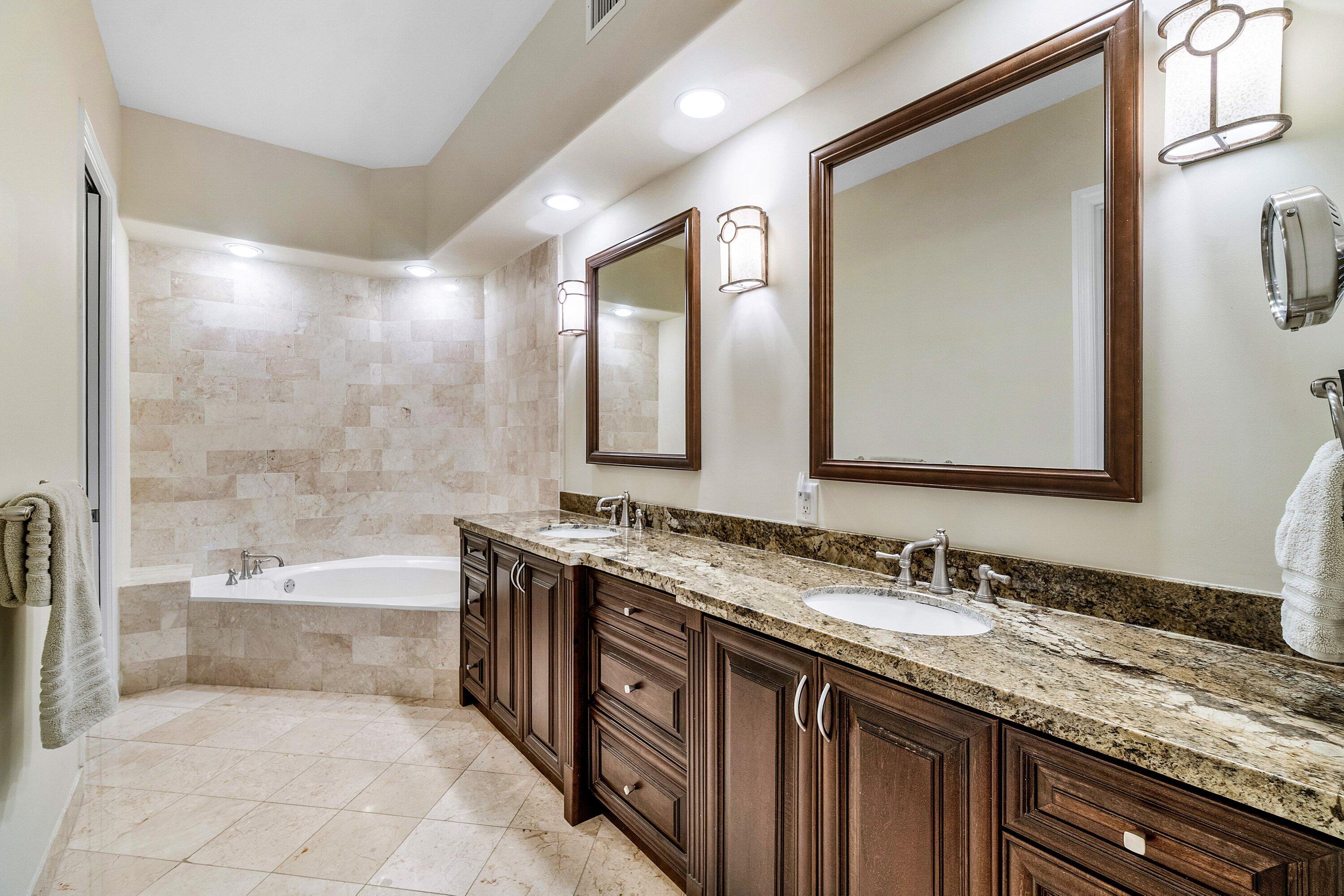 CYPRESS ISLE  / POLO CLUB - Residential