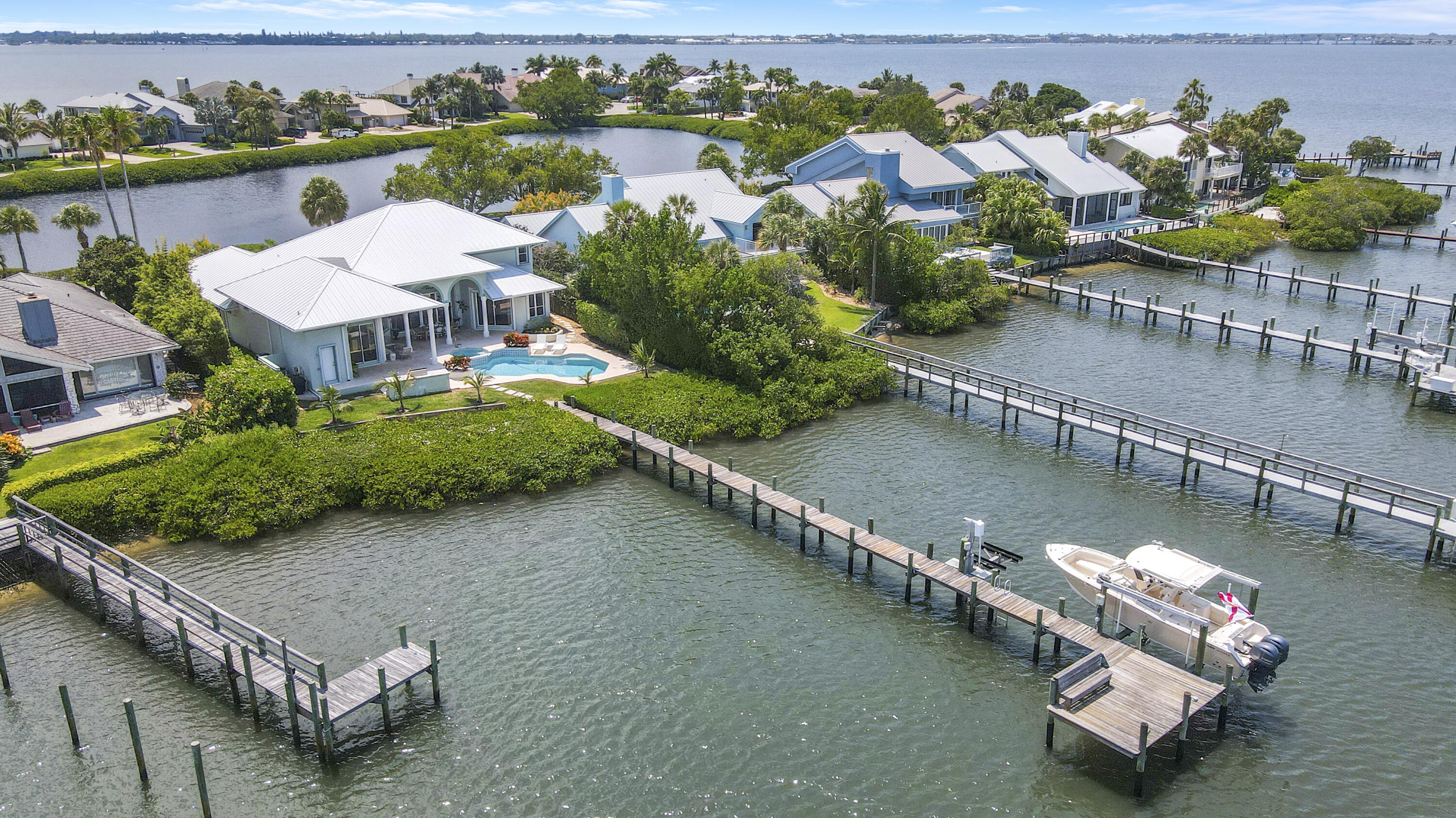 Joe's Point - Residential