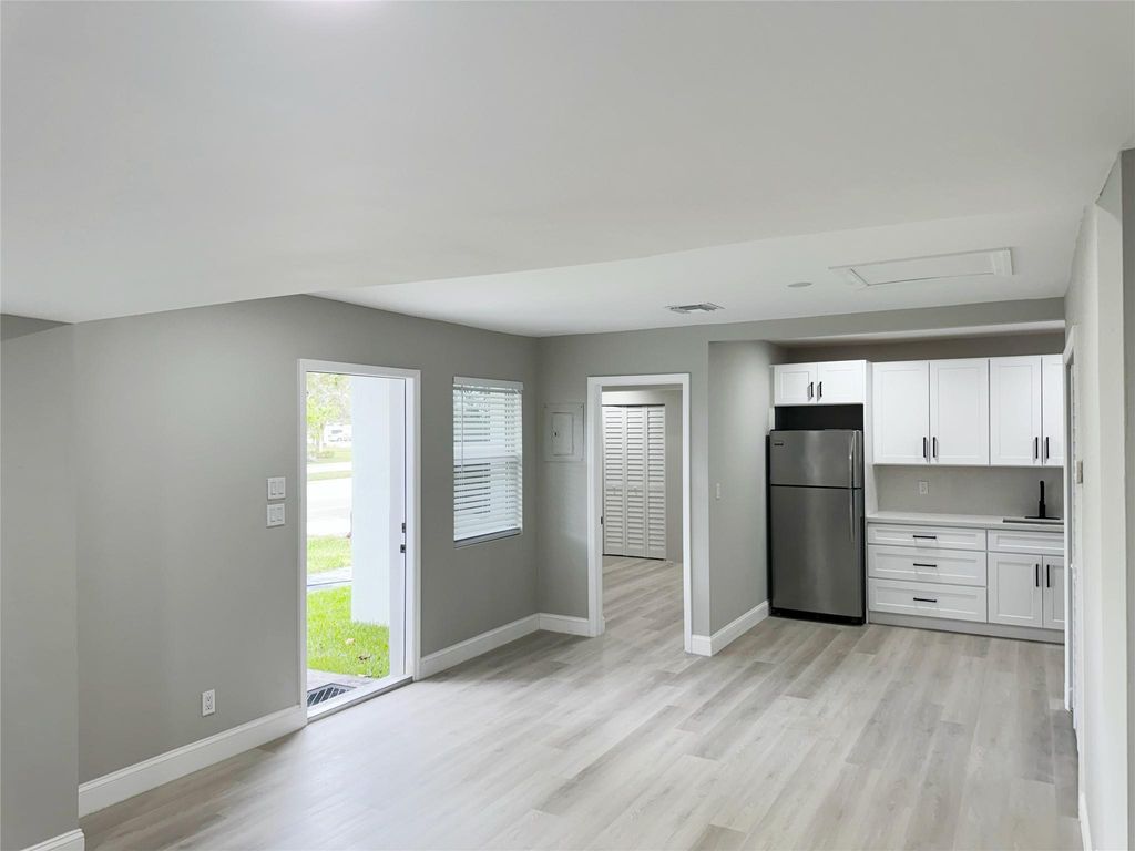 Photo of 341 SW 21st Street, Fort Lauderdale, FL 33315 (MLS # F10506375)