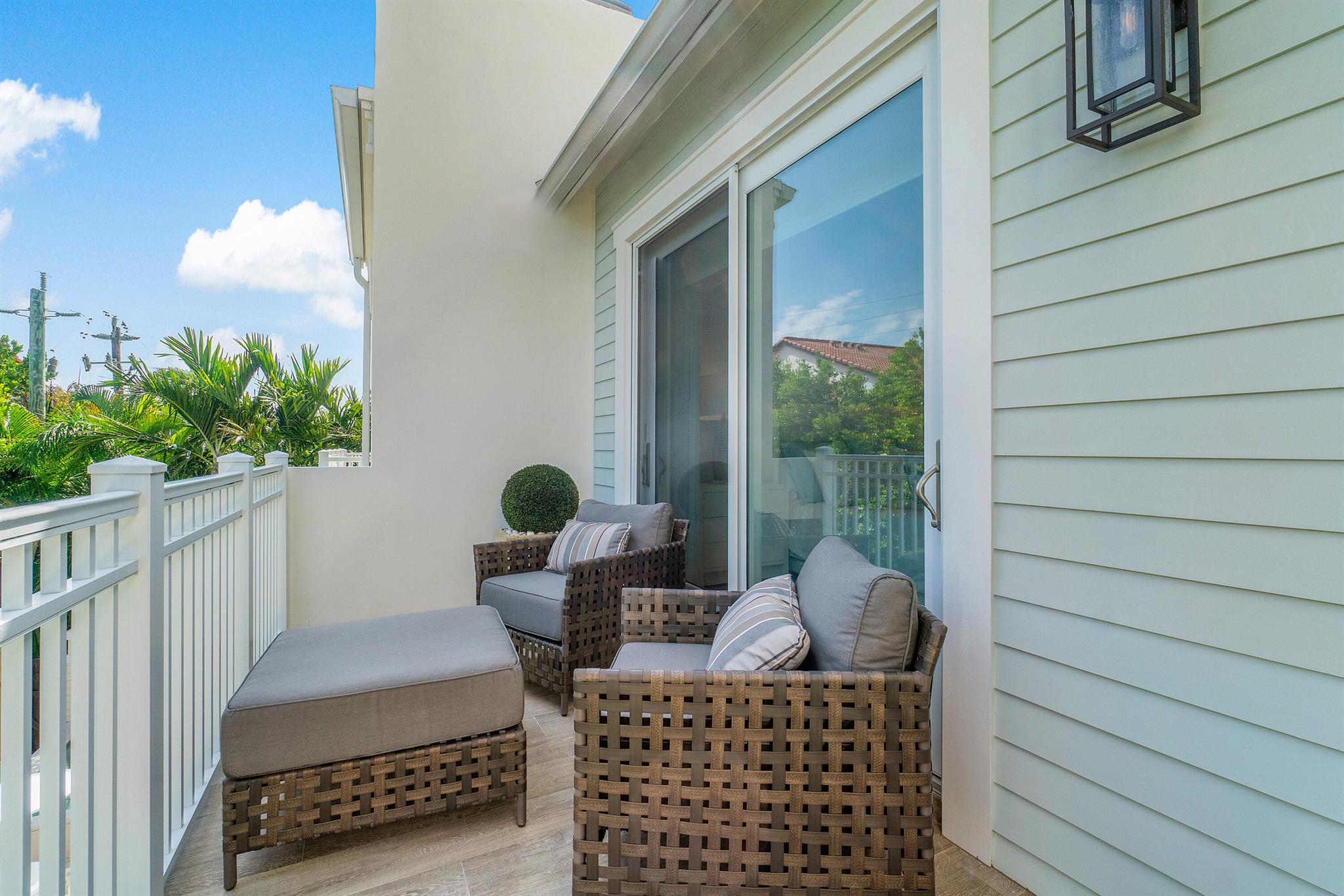 OCEAN BREEZE TOWNHOMES CO - Residential