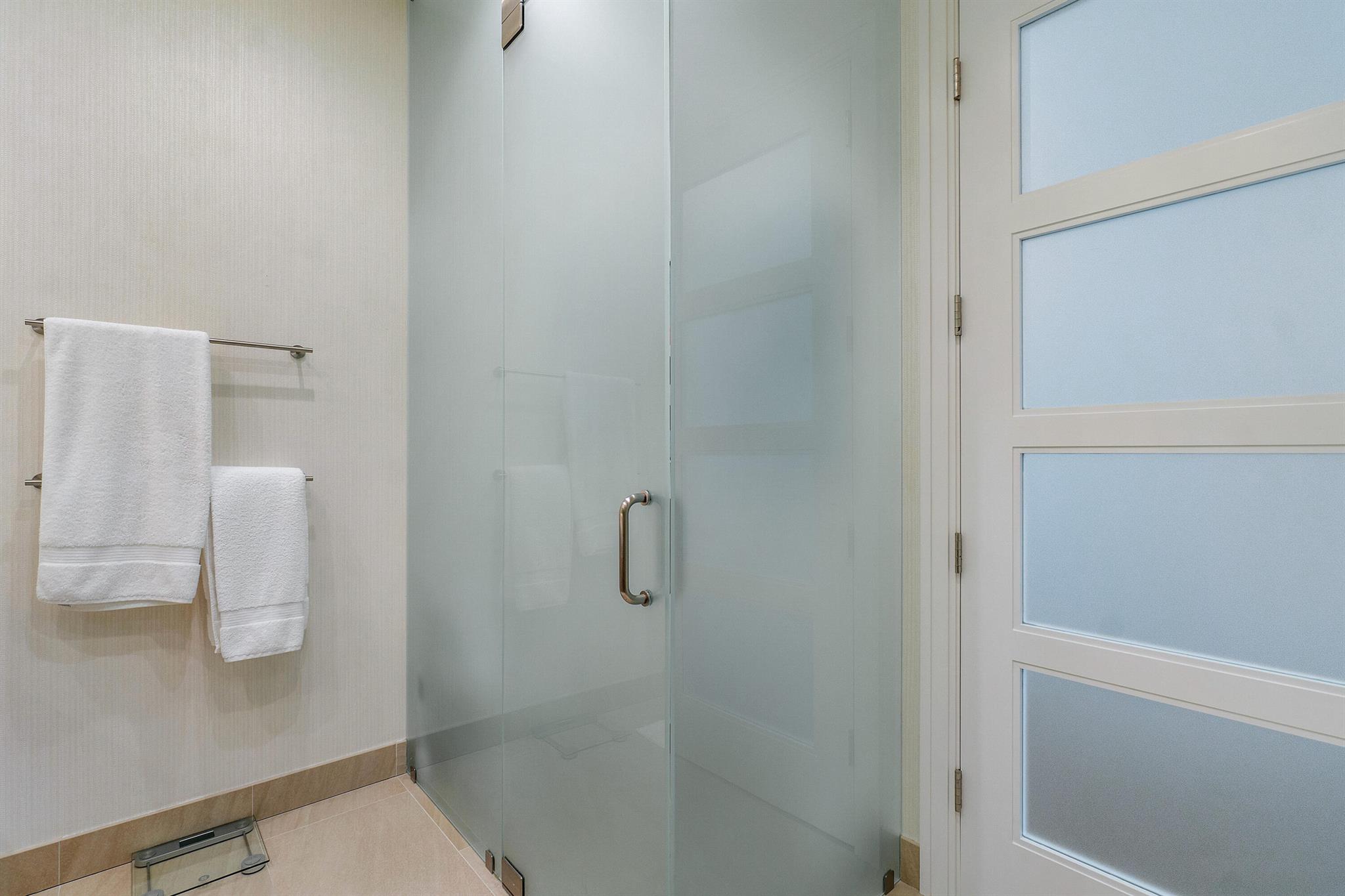 OCEAN BREEZE TOWNHOMES CO - Residential