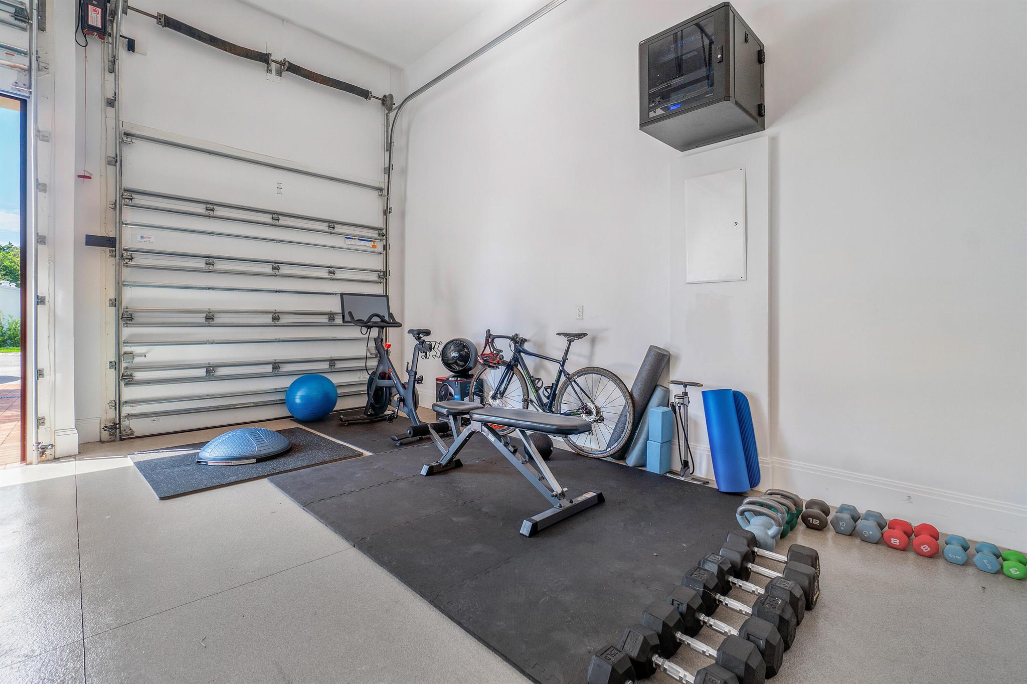 OCEAN BREEZE TOWNHOMES CO - Residential