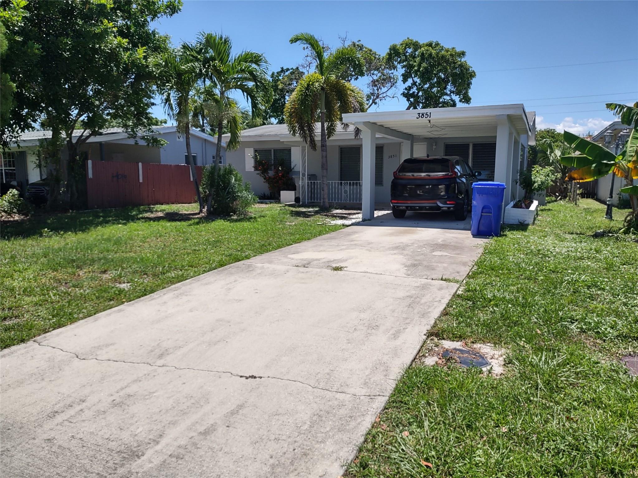 3851 NE 16th Ter