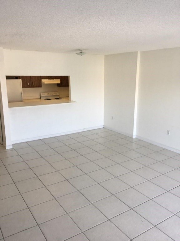 Manors Of Inverrary - Residential Lease