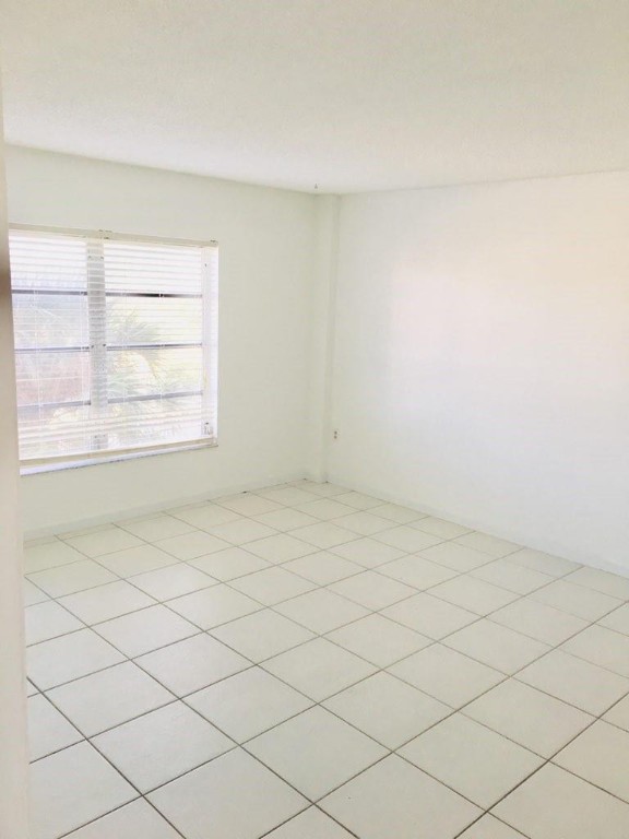 Manors Of Inverrary - Residential Lease