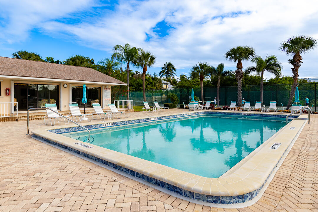 OCEAN VIEW CONDO - Residential