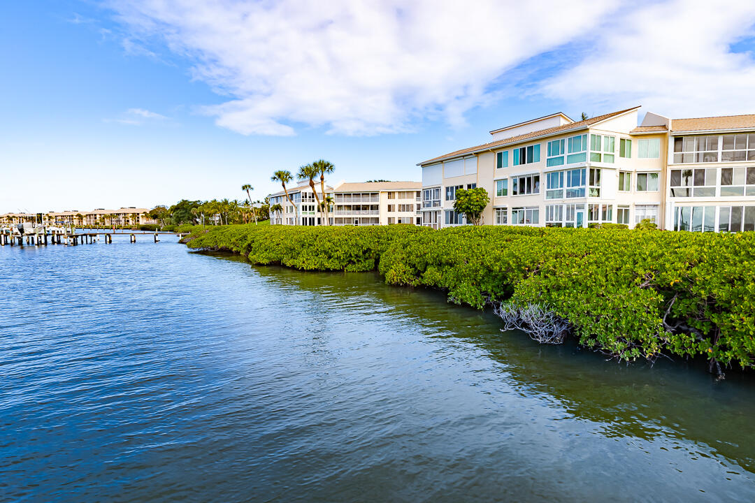 OCEAN VIEW CONDO - Residential