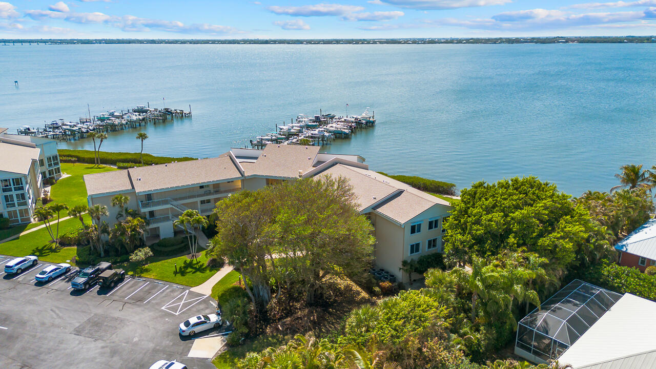 OCEAN VIEW CONDO - Residential