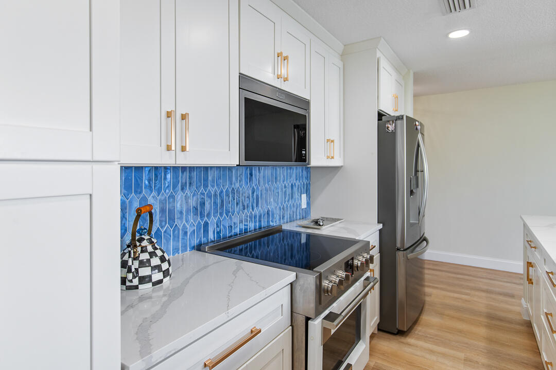 OCEAN VIEW CONDO - Residential