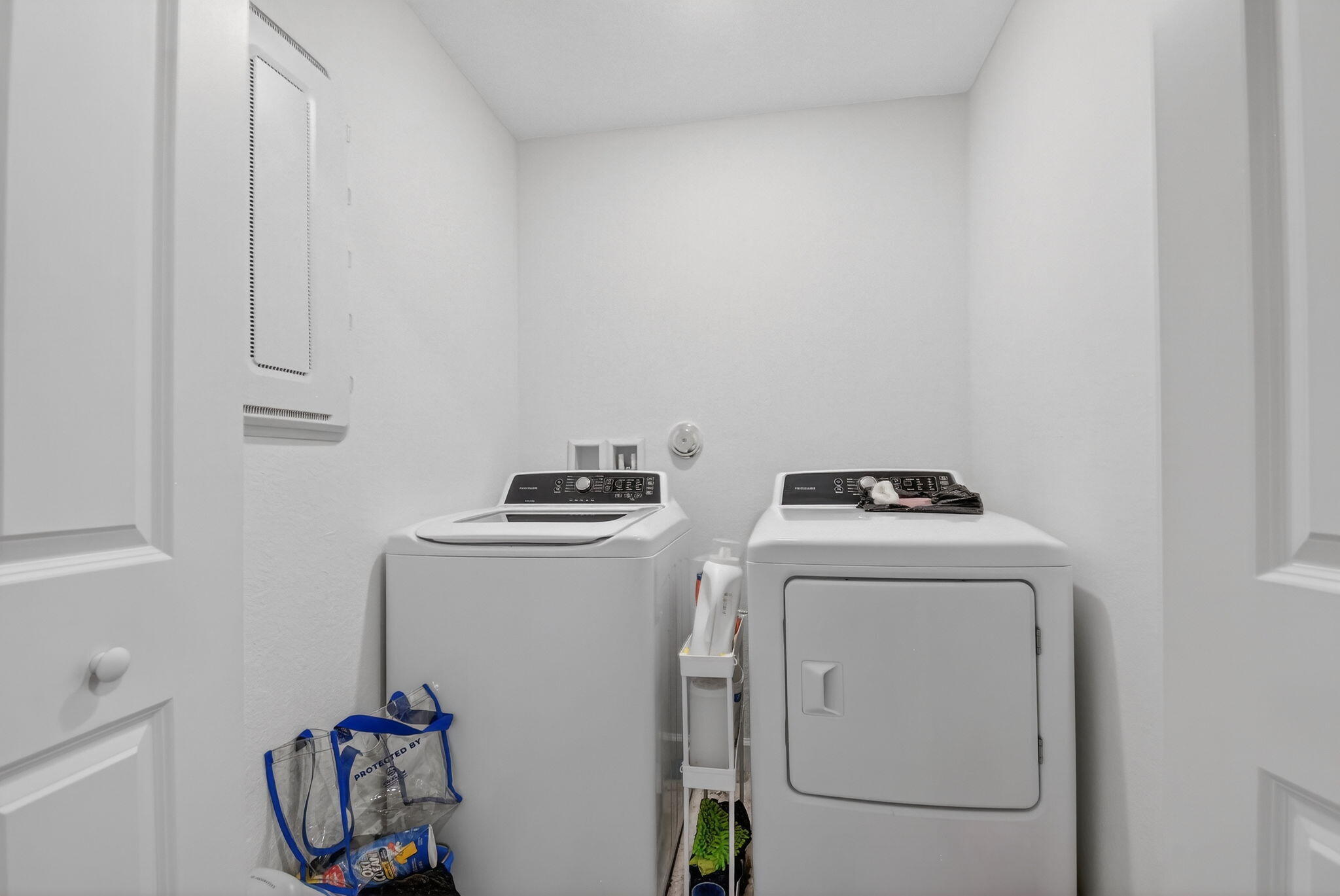 LAKESHORE AT THE FOUNTAINS - Residential