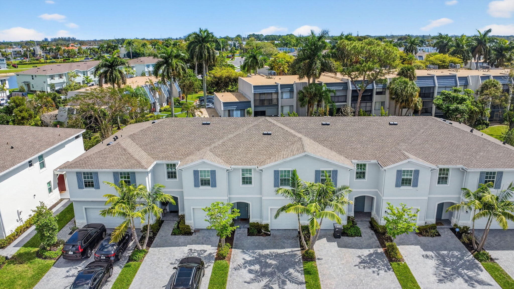 LAKESHORE AT THE FOUNTAINS - Residential