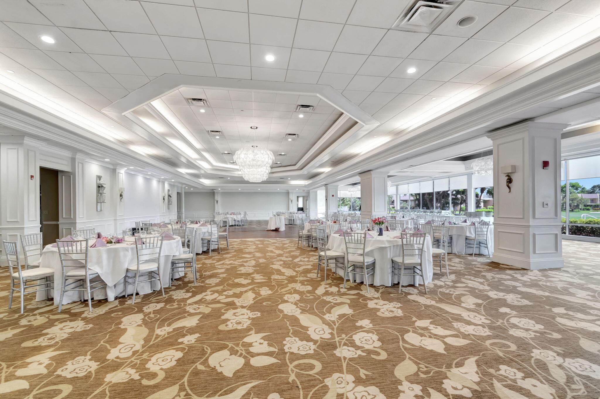 LAKESHORE AT THE FOUNTAINS - Residential