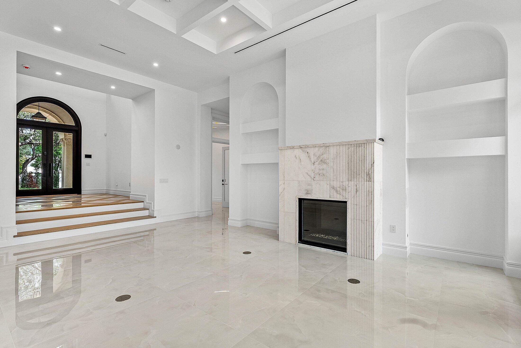 LAKE SHORE ESTATES - Residential