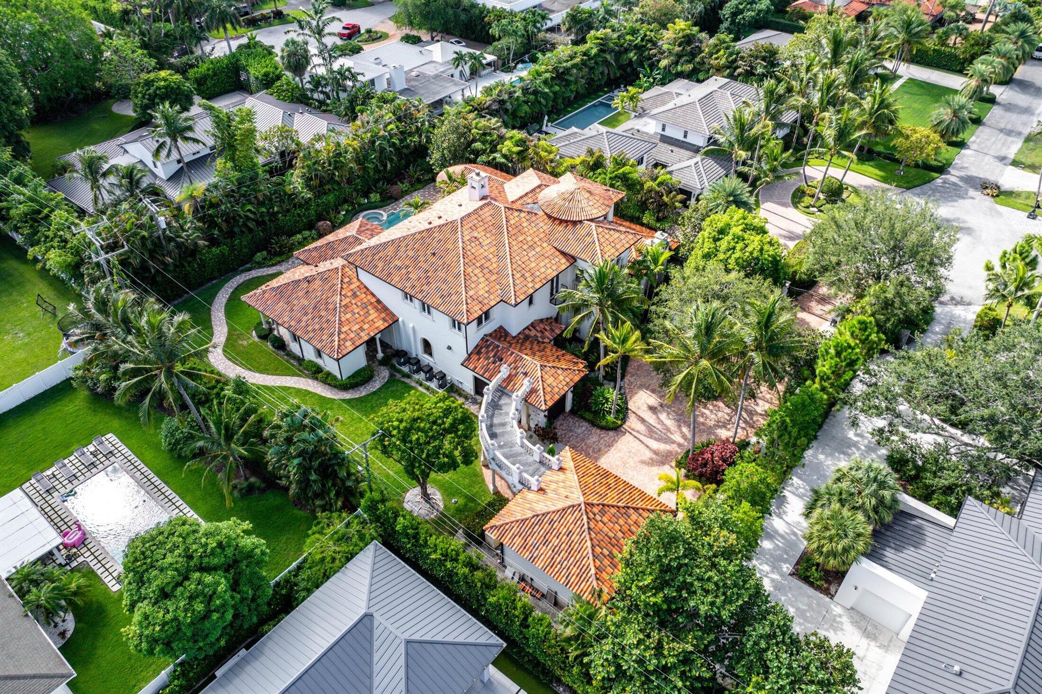 LAKE SHORE ESTATES - Residential