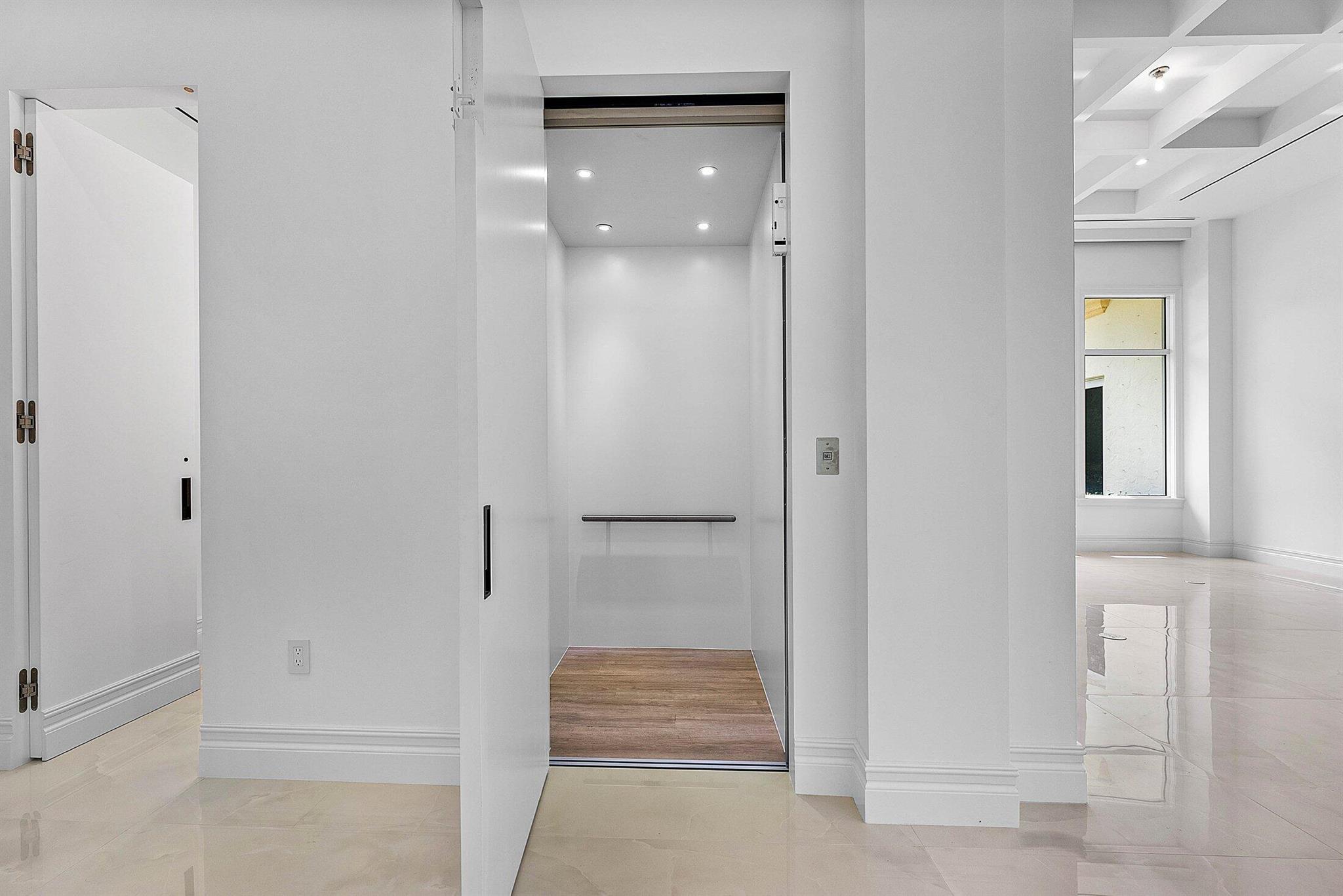 LAKE SHORE ESTATES - Residential