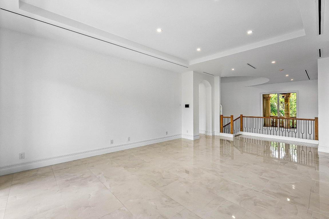 LAKE SHORE ESTATES - Residential