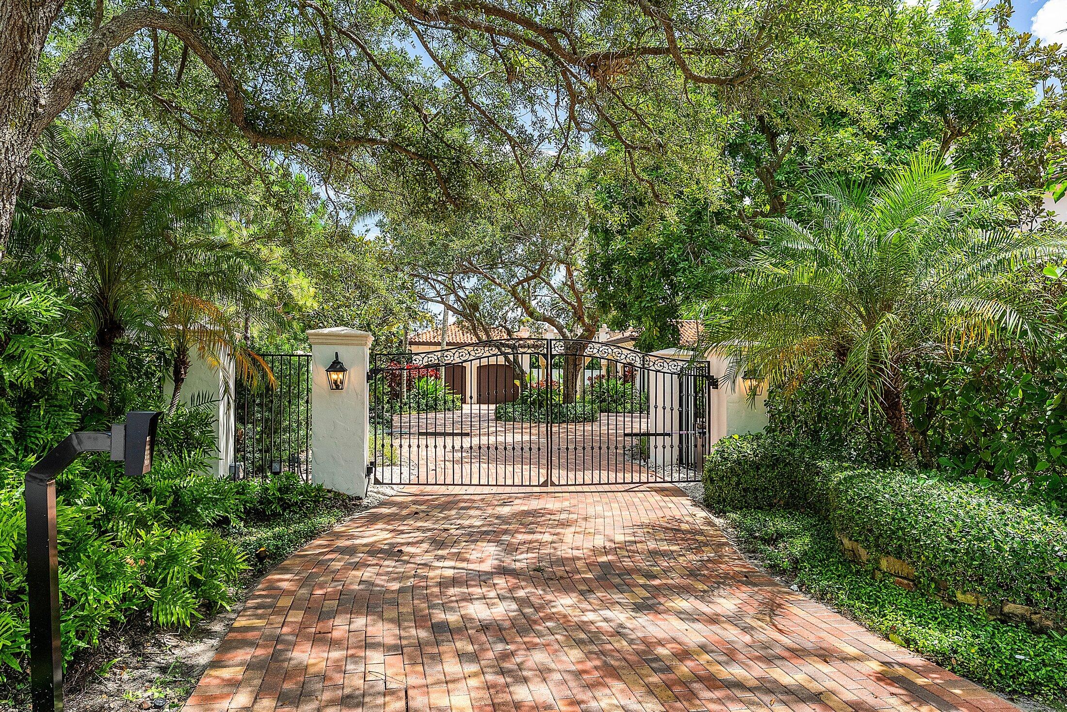 LAKE SHORE ESTATES - Residential