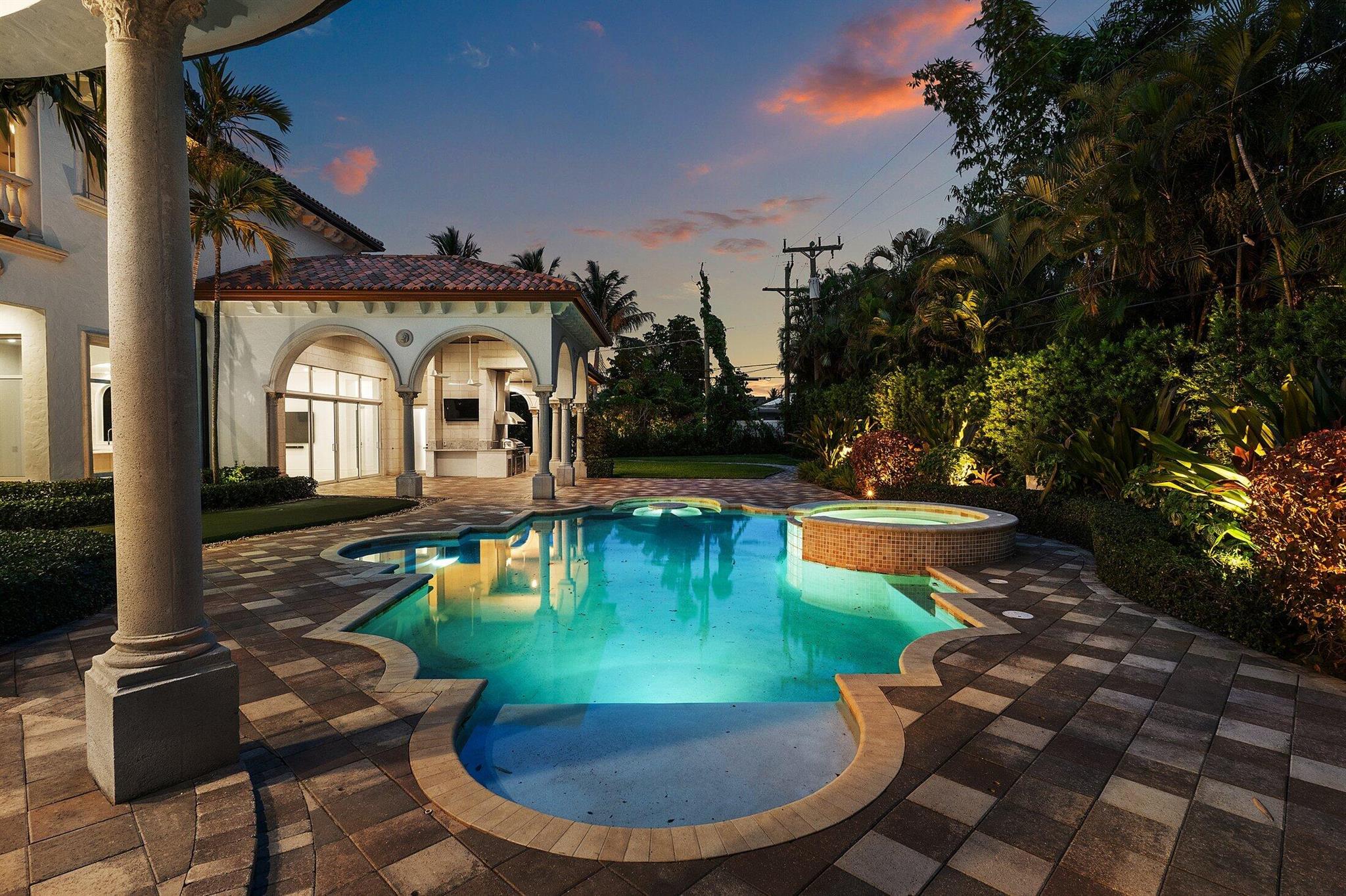 LAKE SHORE ESTATES - Residential