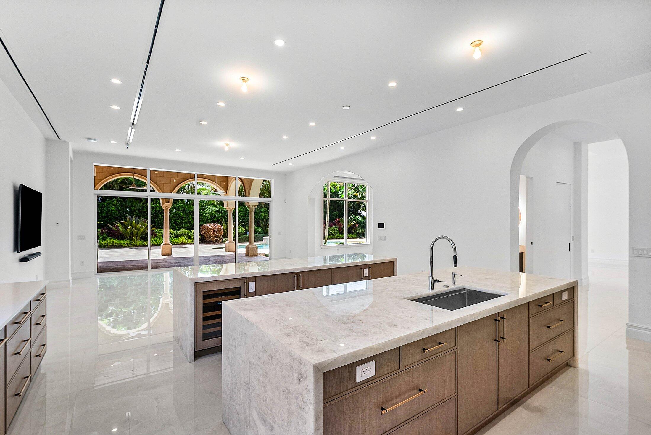 LAKE SHORE ESTATES - Residential