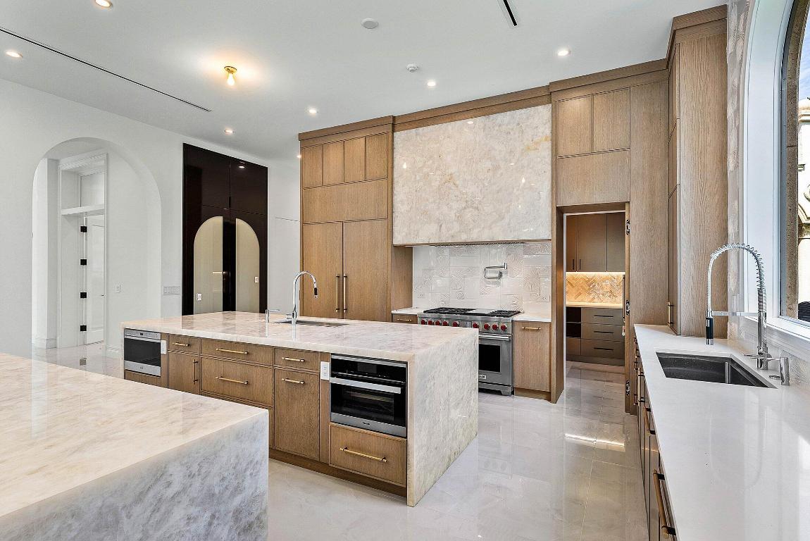 LAKE SHORE ESTATES - Residential