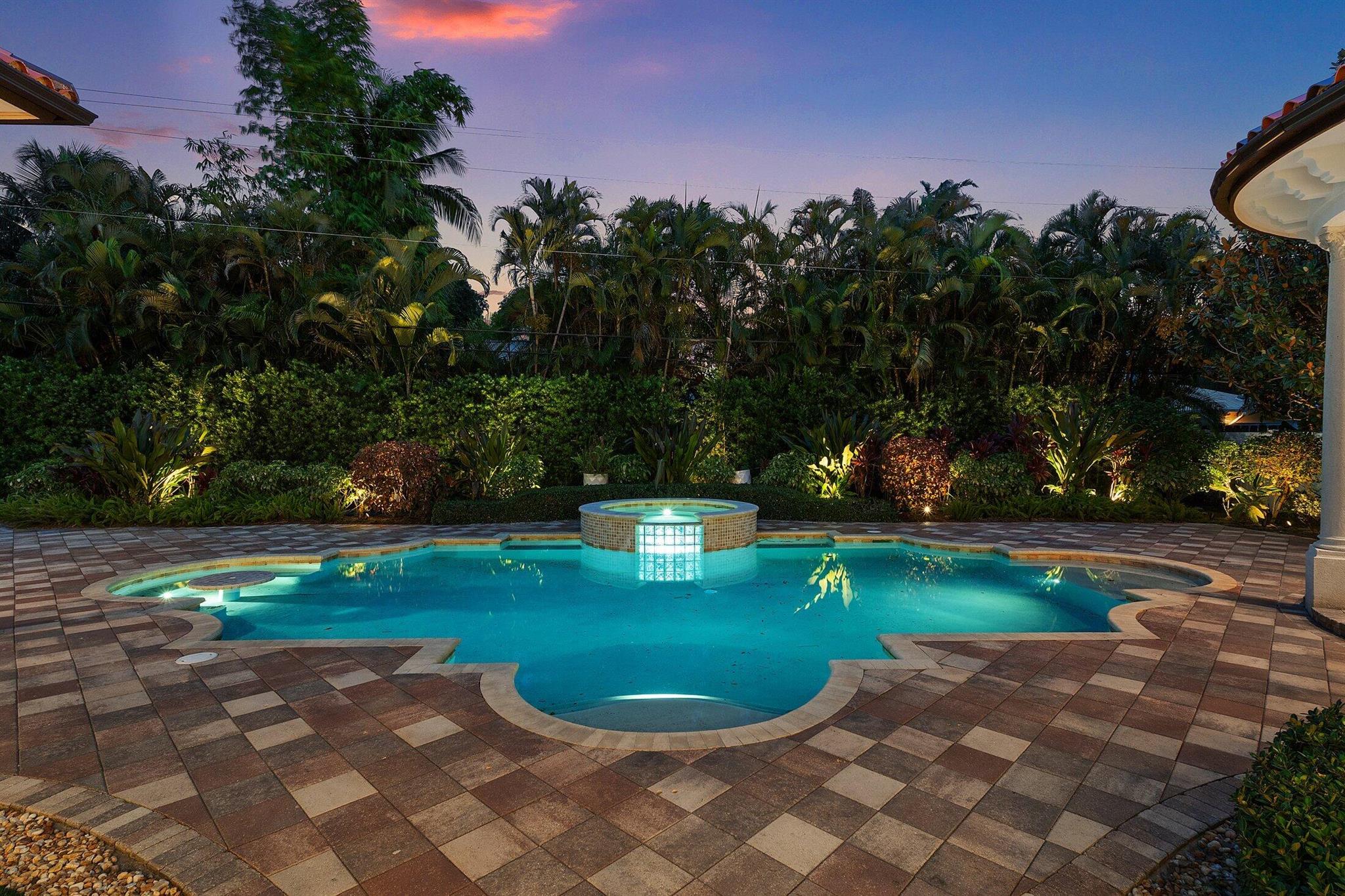 LAKE SHORE ESTATES - Residential