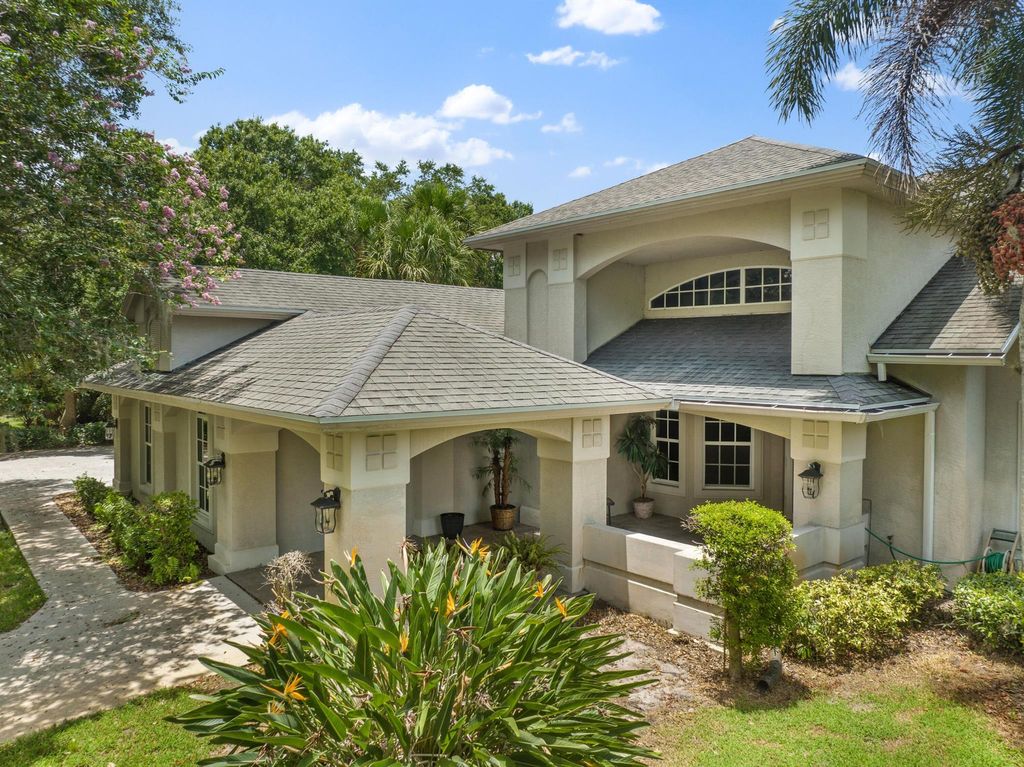 Photo of 18502 Mach One Drive, Port St Lucie, FL 34987 (MLS # R10907966)