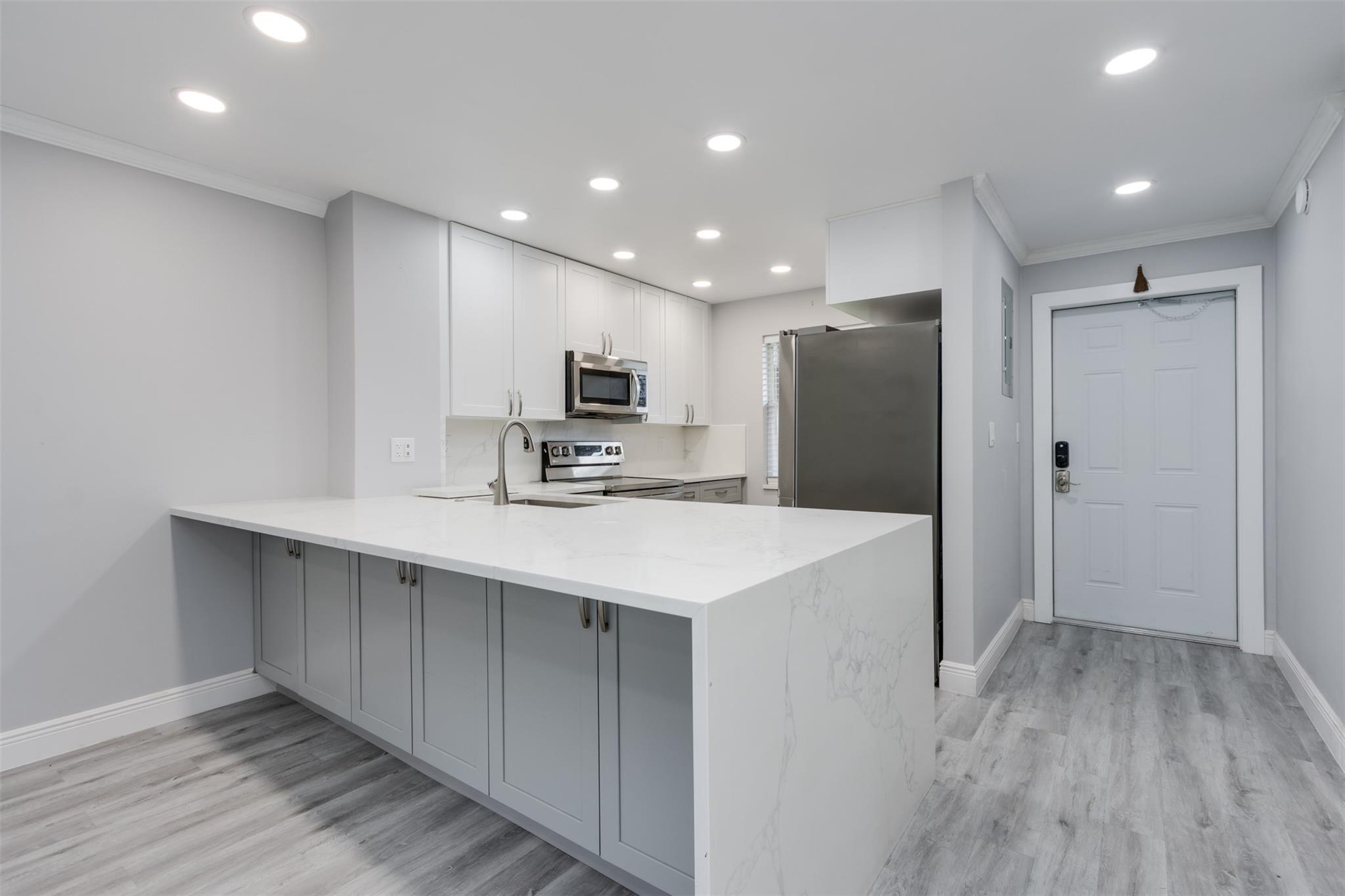 SANDALFOOT SOUTH - Residential