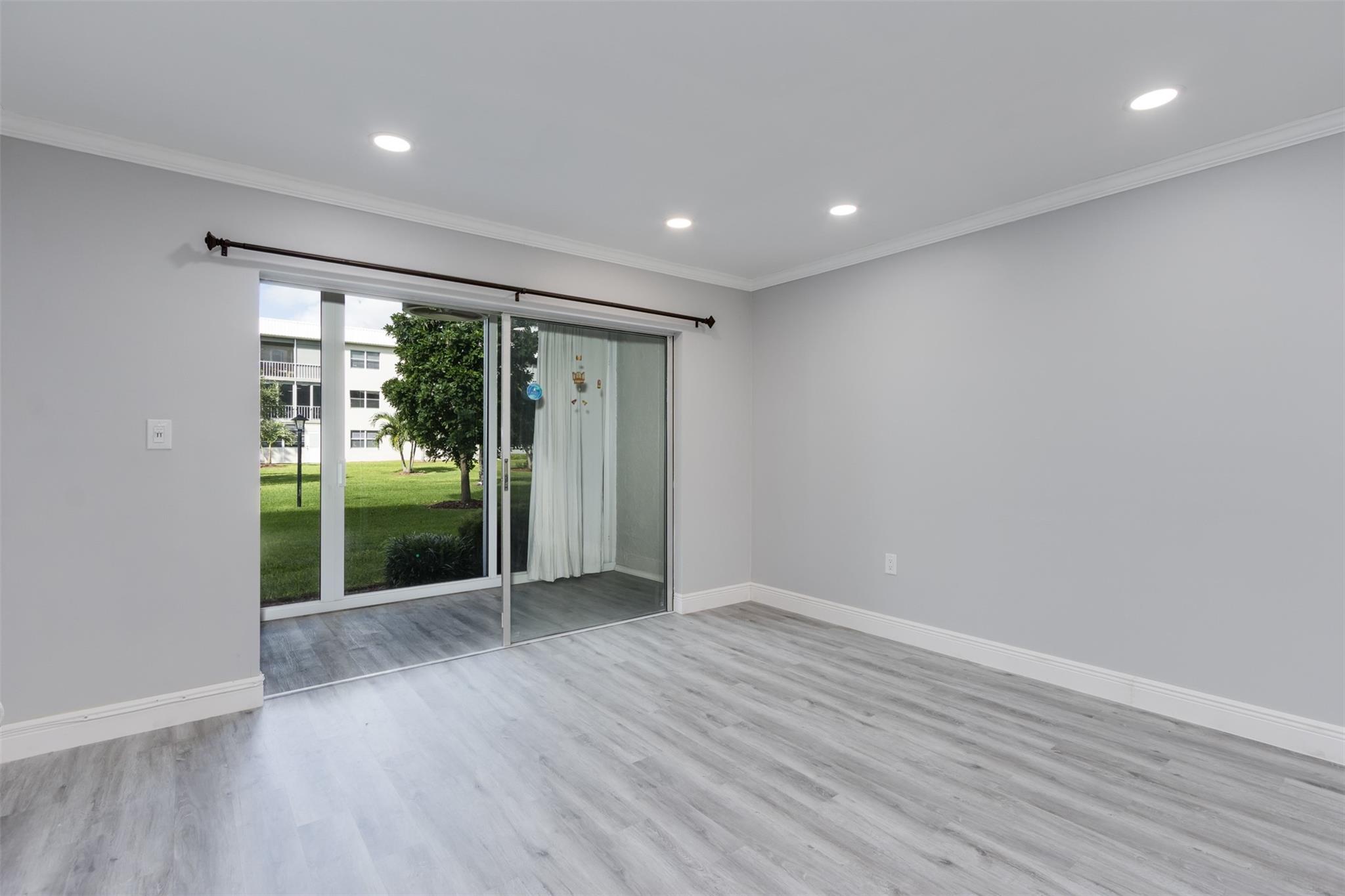 SANDALFOOT SOUTH - Residential