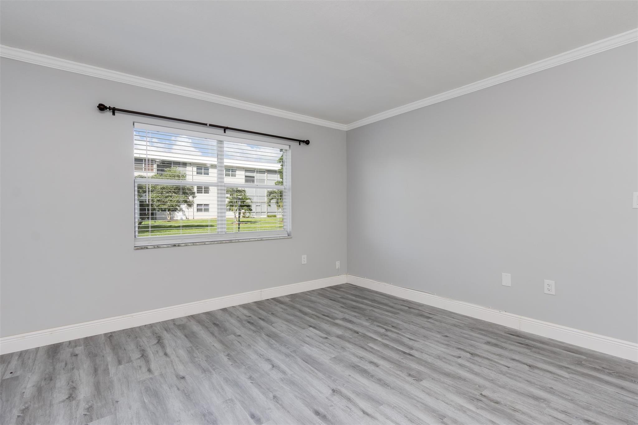 SANDALFOOT SOUTH - Residential